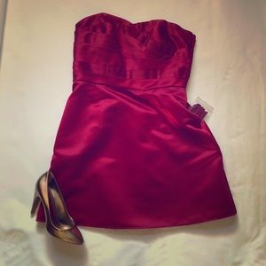 **Bari Jay**Strapless Dress ROUGE